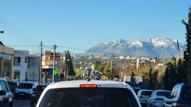 Αφόρητη κυκλοφοριακή πίεση στον Άη Γιάννη Χωστό - «Ακίνητα» οχήματα σχεδόν όλες τις ώρες της ημέρας (βίντεο)