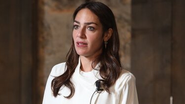 Δόμνα Μιχαηλίδου: Νωρίτερα τα επιδόματα Χριστουγέννων