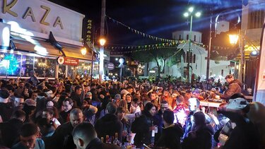 Μαλιώτικο καρναβάλι: Ξέφρενο πάρτι την Τσικνοπέμπτη