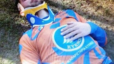 Πιάστηκαν στα χέρια προπονητής και ποδοσφαιριστής κατά την διάρκεια του αγώνα