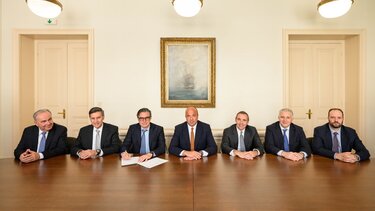 ΜΕΤΩΝ Ενεργειακή: 4 φωτοβολταϊκά έργα με πόρους του ΤΑΑ και τραπεζικό δανεισμό από τις Alpha Bank, Eurobank και Εθνική Τράπεζα