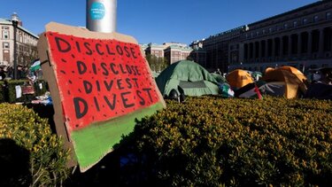 ΗΠΑ: Το πανεπιστήμιο Κολούμπια αναβάλλει την απομάκρυνση των φιλοπαλαιστίνιων διαδηλωτών