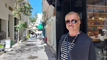 Τι κάνει ο Λάκης Γαβαλάς στο Ηράκλειο (photos)