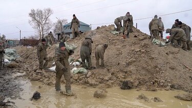 Κρεμλίνο για πλημμύρες: Η στάθμη του νερού ανεβαίνει και η πρόβλεψη δεν είναι ευνοϊκή