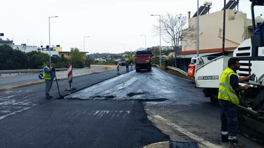 Ολοκληρώνεται η ασφαλτόστρωση στην Λεωφόρο Καζαντζίδη
