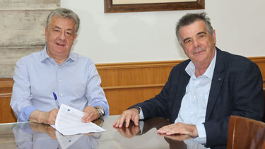 Δήμος Αγίου Βασιλείου: Υπογραφές για νέο βρεφονηπιακό σταθμό στο Σπήλι