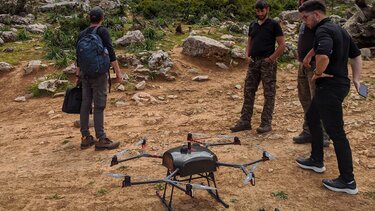 Drones αναδιαμορφώνουν την ορεινή κτηνοτροφία - Δείτε βίντεο