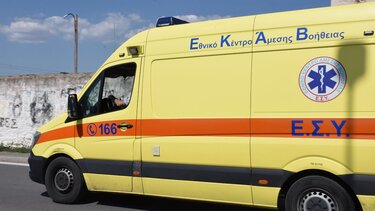 Νέα Ερυθραία: Μηχανή συγκρούστηκε με αυτοκίνητο – Νεκρός ο 22χρονος αναβάτης