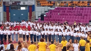 Γιορτή Πολιτισμού με εκατοντάδες μαθητές δημοτικών σχολείων και παρουσία Πιερρακάκη!