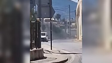 Αυτοκίνητο "τυλίχτηκε" στις φλόγες! - Δείτε βίντεο!