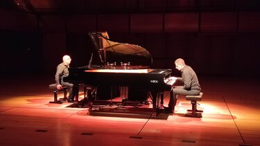 Θερμά χειροκροτήματα στα έργα του διαγωνισμού σύνθεσης της Περιφέρειας Κρήτης για δύο πιάνα "Θόδωρος Αντωνίου"