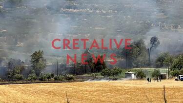 Ολονύχτια επιτήρηση της φωτιάς στο Κολομόδι - Κάηκαν καλλιέργειες