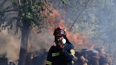 Φωτιά στη Σταμάτα: Νεκρός 45χρονος που υπέστη ανακοπή