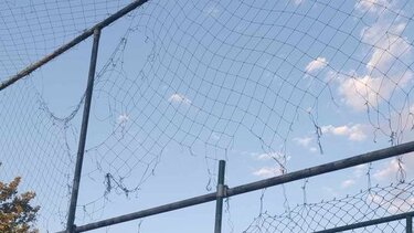 Εικόνες εγκατάλειψης και ντροπής σε γήπεδα και πάρκα στο Ηράκλειο - Δείτε φωτογραφίες