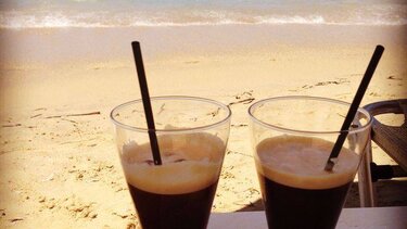 Καρδιολόγος προειδοποιεί: «Οι άνθρωποι που πίνουν μόνο το πρωί καφέ έχουν μεγαλύτερο προσδόκιμο ζωής»