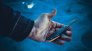 Τραυμάτισε με μαχαίρι τον θείο του