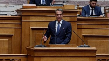 Mητσοτάκης: Εντυπωσιακή η μείωση της ανεργίας, έκτακτη ενίσχυση των συνταξιούχων τα Χριστούγεννα