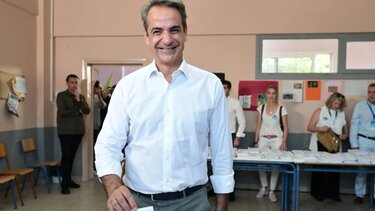 Απρόοπτο στο σχολείο που ψήφισε ο Κυριάκος Μητσοτάκης- Γυναίκα άρχισε να ουρλιάζει!