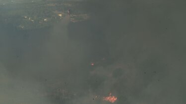  Φωτιές σε Κερατέα και Σταμάτα – Μάχη στα πύρινα μέτωπα, κάηκαν σπίτια, περιουσίες