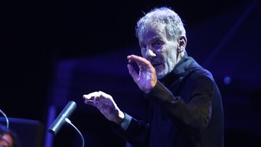 Όλο το Ηράκλειο θέλει να δει Ξαρχάκο!