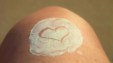 3+2 σημεία που θέλουν αντηλιακό και συνήθως το ξεχνάμε