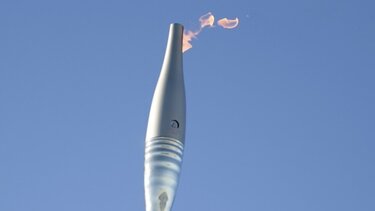 «Λαμπαδηδρομία των ωκεανών»: Ξεκίνησε το υπερπόντιο ταξίδι της Ολυμπιακής Φλόγας 