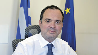 Μύρων Φλουρής: Απαιτούνται αλλαγές στο ελληνικό τουριστικό μοντέλο