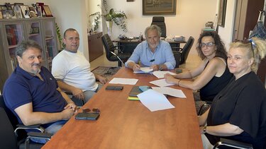 Συνάντηση του Δημάρχου Σητείας με το νέο Δ.Σ. του Εμπορικού Συλλόγου