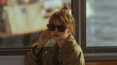 TikTok Hack: Πώς θα δημιουργήσετε τον τέλειο messy κότσο μέσα σε 1 λεπτό