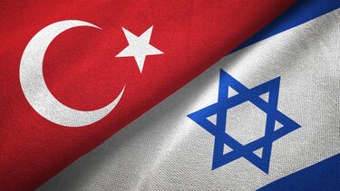 Τι απαντά η Τουρκία στο Ισραήλ για τη μεσίστια σημαία στην πρεσβεία της για τον Χανίγια