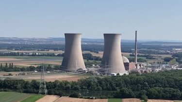 Γερμανία: Κατεδαφίστηκαν οι εμβληματικοί πύργοι πυρηνικού σταθμού