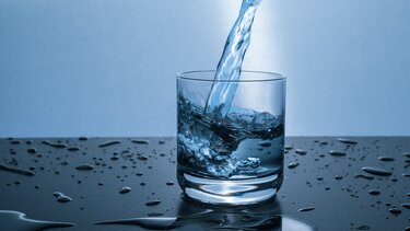 Τρία πράγματα που θα συμβούν στον οργανισμό σου αν πίνεις περισσότερο νερό