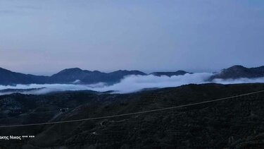 Τα σύννεφα δημιούργησαν ιδιαίτερο σκηνικό στα Ανώγεια!