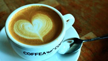 Πόσα φλιτζάνια καφέ μας προστατεύουν από καρδιομεταβολικά νοσήματα 