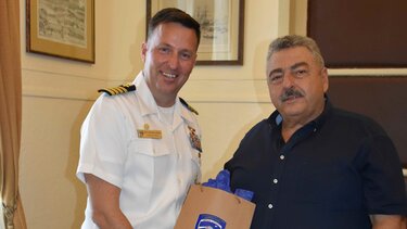 Συνεργασία για τις προμήθειες για της Βάσης ζήτησε ο Αντιπεριφερειάρχης Χανίων από το νέο Διοικητή