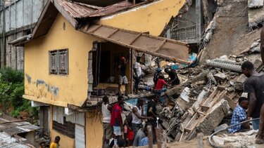 Τουλάχιστον 15 νεκροί από κατάρρευση κτιρίου στη Σιέρα Λεόνε 