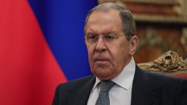 "Μην αστειεύεστε με τις κόκκινες γραμμές της Ρωσίας", λέει ο Λαβρόφ στην Ουάσιγκτον