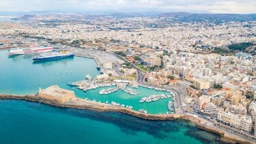 Παράδοση - παραλαβή στο λιμάνι του Ηρακλείου