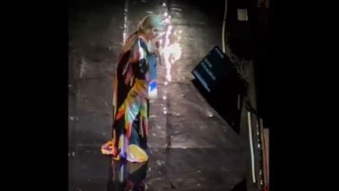 Οι πρώτες πληροφορίες για την υγεία της Μαρινέλλας μετά την κατάρρευση στο Ηρώδειο