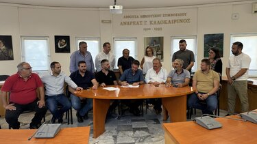 Ο Δήμαρχος Μαλεβιζίου υπέγραψε σύμβαση για αποκατάσταση αγροτικής οδοποιίας