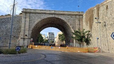 Κλειστή για οχήματα η Χανιώπορτα- Κίνδυνος κατάρρευσης του Τείχους, video