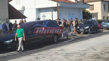 Σε κλίμα βαθιάς οδύνης οι κηδείες των δύο θυμάτων της φονικής πυρκαγιάς στην Κορινθία 