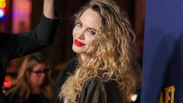 Αντζελίνα Τζολί: Από την οριστικοποίηση του διαζυγίου της με τον Μπραντ Πιτ στη μάχη για τη Συρία