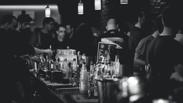 Σφραγίστηκε κλαμπ που σέρβιρε αλκοόλ σε ανήλικους