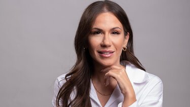  Ελ. Βατσινά: "Συνεχίζουμε μαζί την μεθοδική δουλειά για τη «ραχοκοκαλιά» της Οικονομίας"