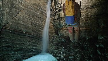 Διεθνής εξερευνητική αποστολή στο σπηλαιοβάραθρο στις Στέρνες