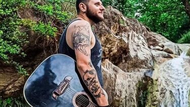 Νεκρός σε τροχαίο ο Φίλιππος Ρούσσος - Η έκκληση της οικογένειάς του