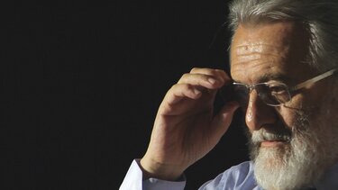 Ο Γιάννης Σμαραγδής εκλέχθηκε ως εκπρόσωπος του σύγχρονου Ελληνικού Πολιτισμού 