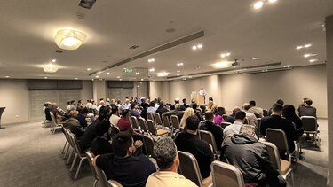 Επίσημη πρώτη του Μανώλη Κουμαντάκη με το "Επιμελητηριακό άλμα"