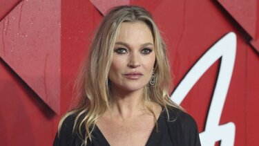 Κέιτ Μος: Παρουσιάστρια podcast για την καλλιτεχνική εξέλιξη του Ντέιβιντ Μπάουι